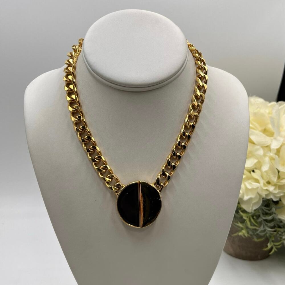 Monet Vintage Chunky Gold Tone Chain‎ Black Cream Enameled Circle Snap Necklace
